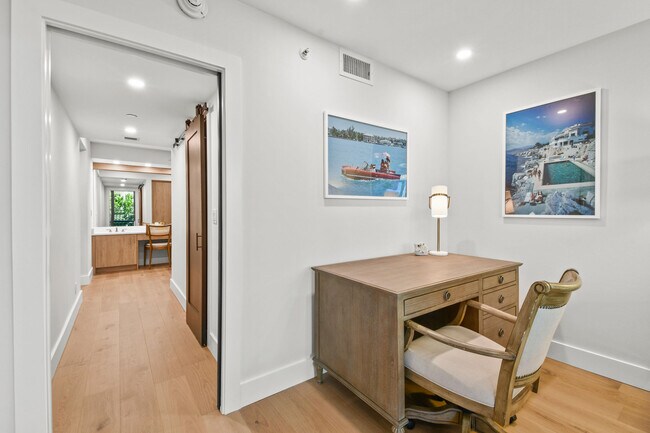 Building Photo - 2660 S Ocean Blvd
