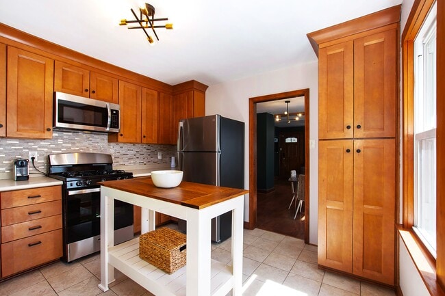 Building Photo - 4342 Pearl St