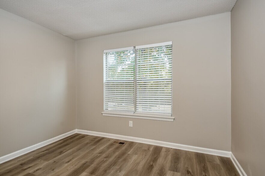 Building Photo - 2959 Jamey Ln