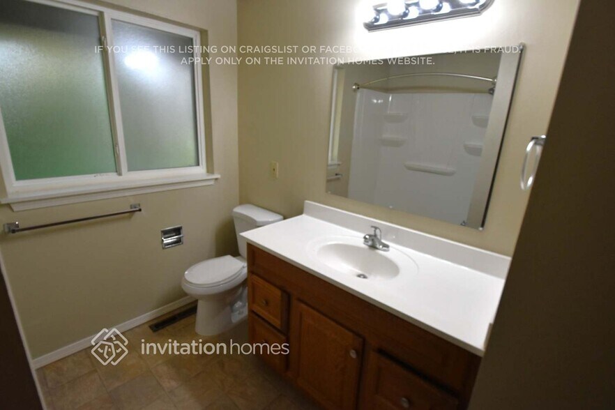 Building Photo - 11002 Dean Ct SW