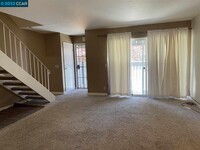Building Photo - 62 Villa Cir