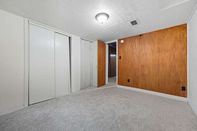 Building Photo - 3070 Reed St