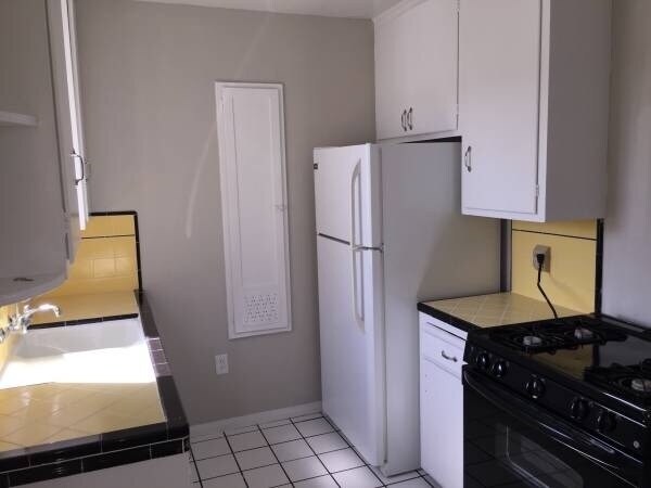 Building Photo - 32nd 3360-34 (DeFay)