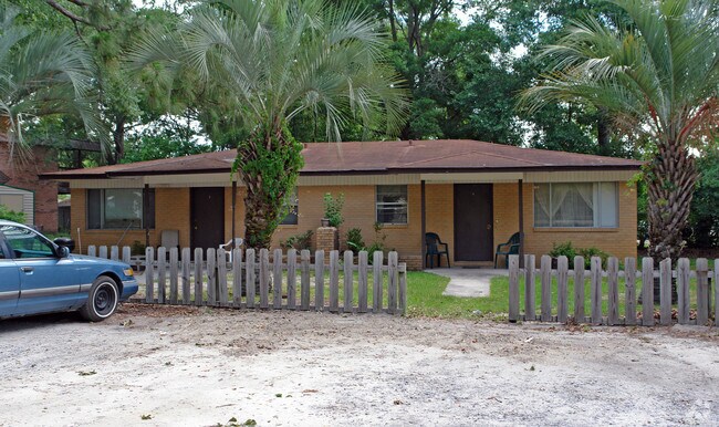 Primary Photo - 5802 Sr-22