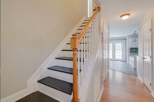 Building Photo - Four-Bedroom Home in Harrington Grove neighborhood!