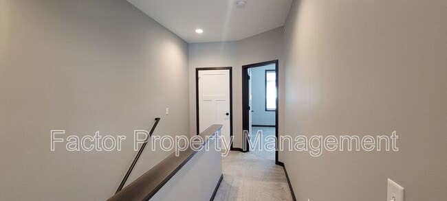 Building Photo - 304 Prairie Rose Trl