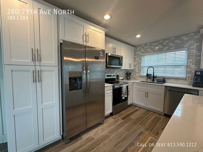 Building Photo - 280 79th Ave N