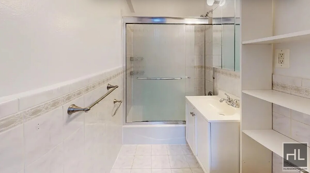 Building Photo - EAST 58th STREET