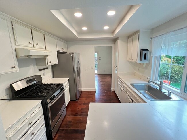 Building Photo - Lovely 4 Bed 3 Bath Brea Home With SOLAR