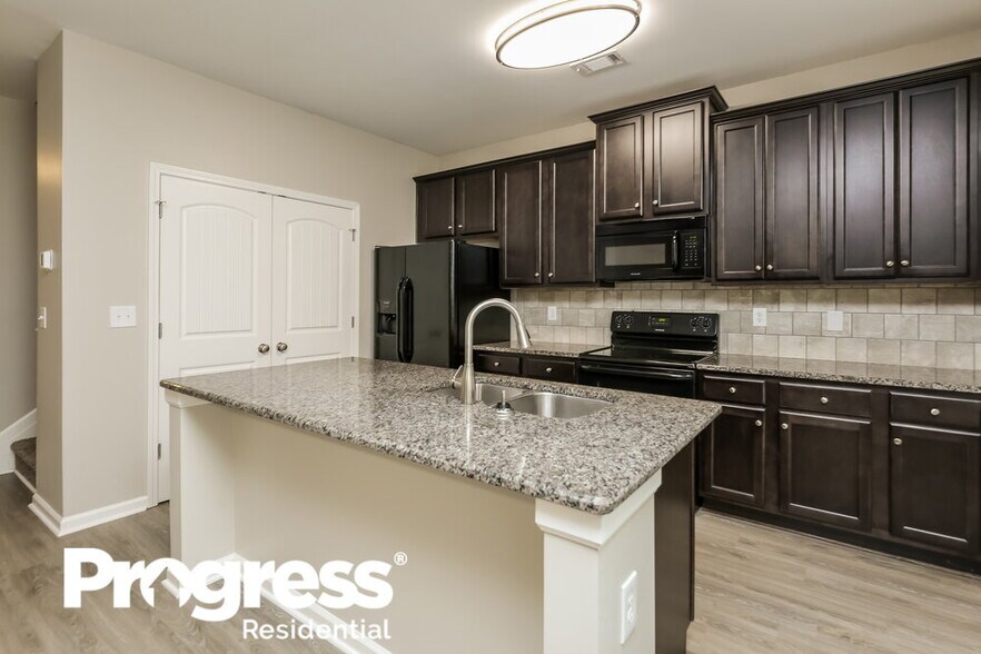 Building Photo - 1072 Glenwyck Dr