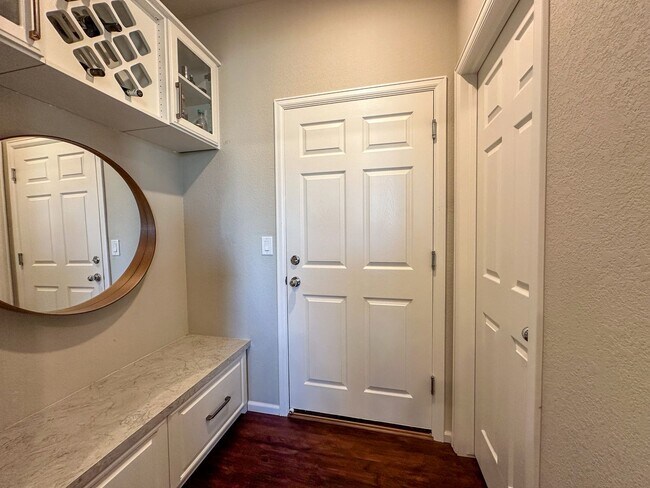 Building Photo - This is what a dream home looks like!