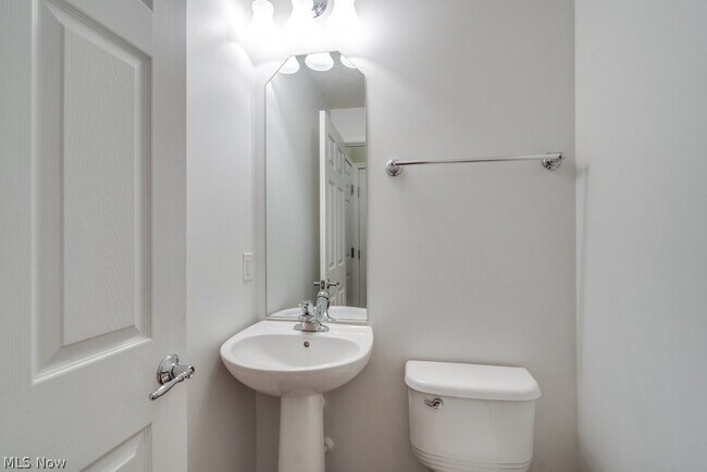 Building Photo - 3955 Gardiner Run