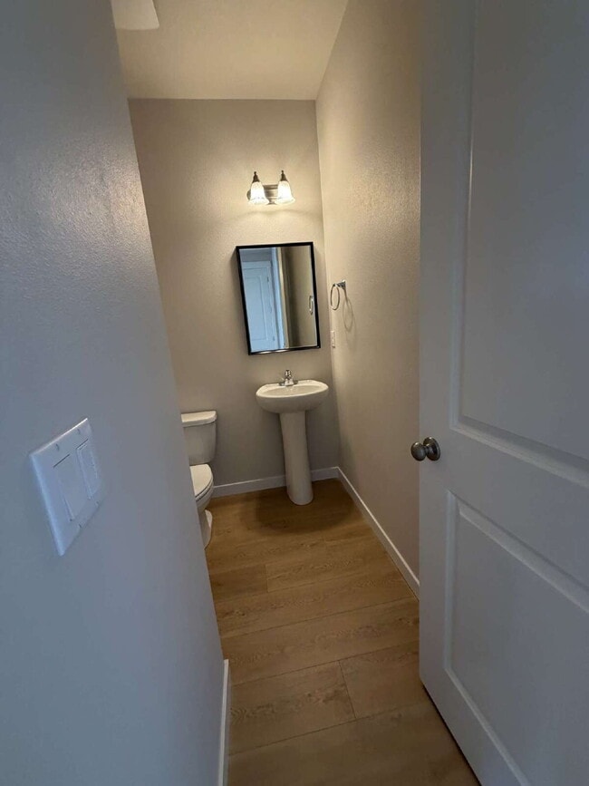 Building Photo - Brand New Estacada 3 bed/2 1/2 bath Home!