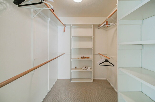 Building Photo - 4850 N 73rd St