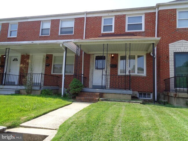 Building Photo - 2245 Graythorn Rd