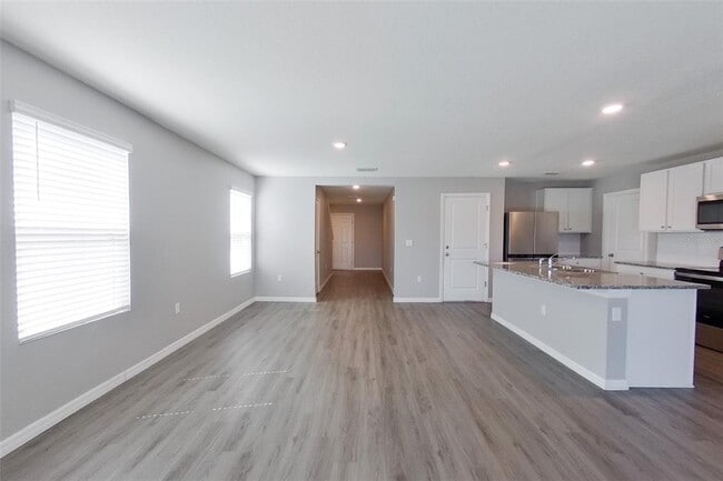 Building Photo - 8577 SW 43rd Ter