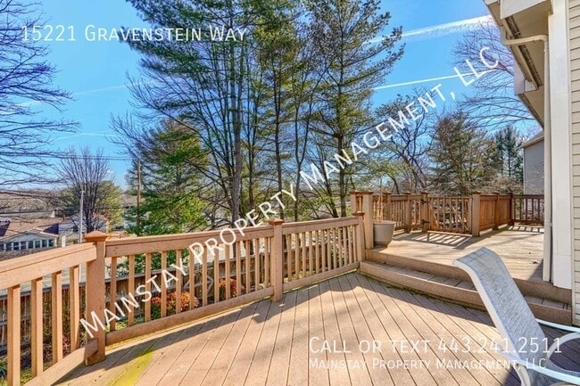 Building Photo - 15221 Gravenstein Way