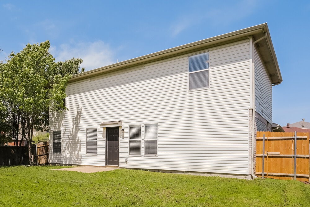 Building Photo - 4349 Meadowknoll Dr