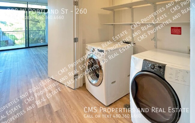 Building Photo - 208 W Portland St