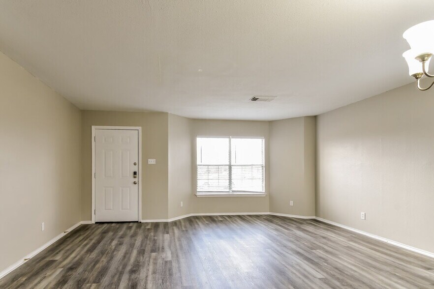 Building Photo - 6911 Waterfall Pass