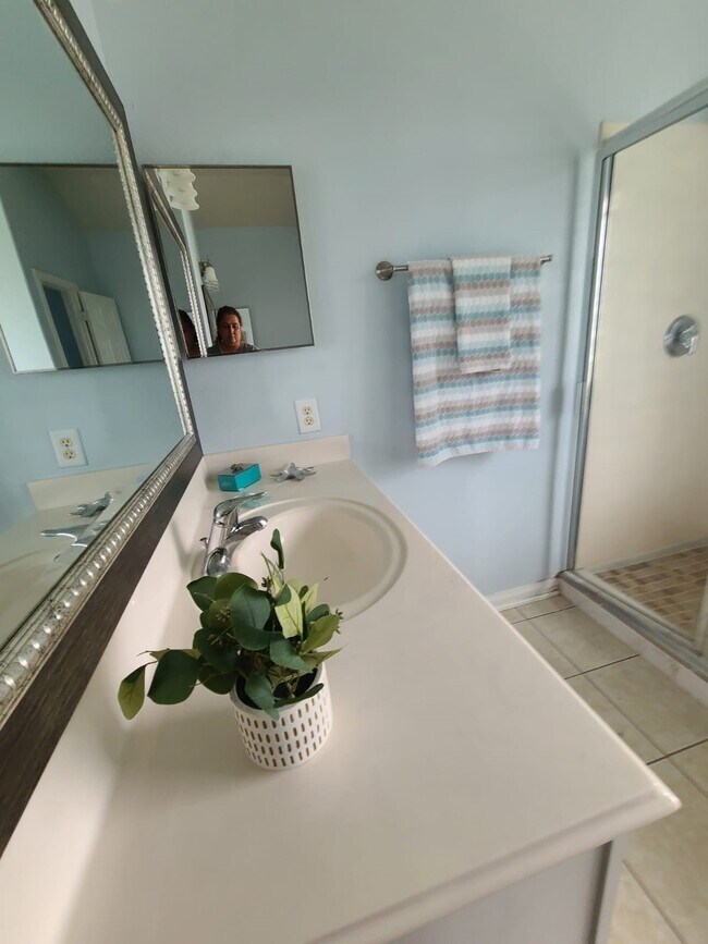 Building Photo - 6427 Stone Landing Ln
