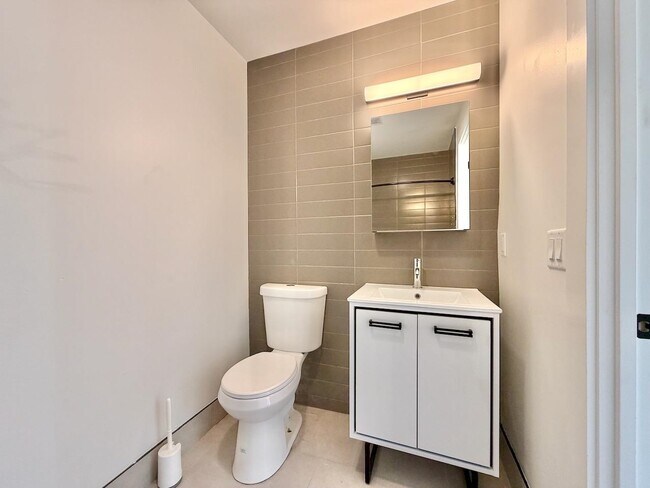 Building Photo - 327 Communipaw Ave