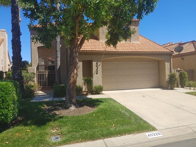 Primary Photo - GOLF COURSE VIEW HOME AT THE COLONY - 55 P...