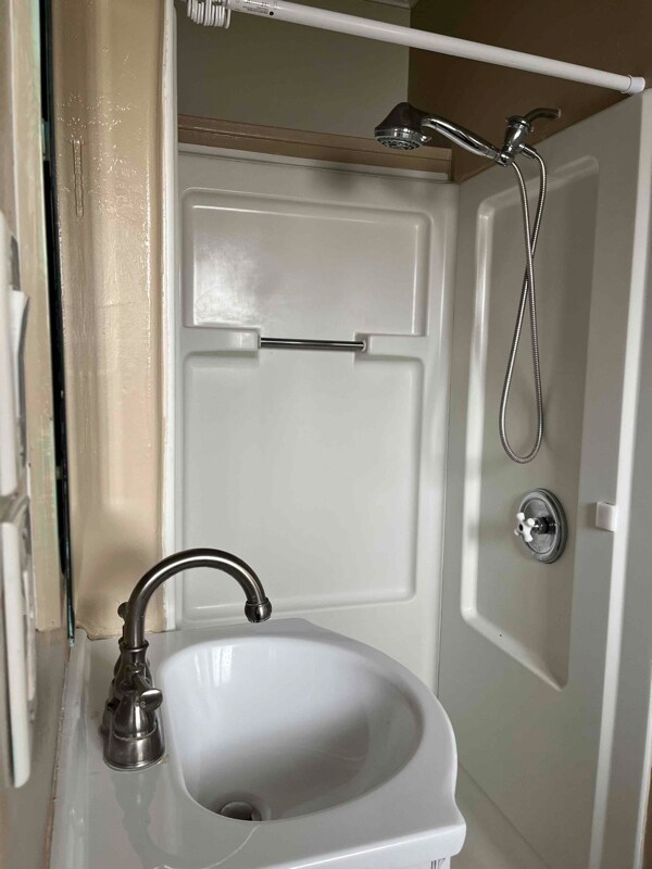 Building Photo - 3085 Roosevelt St