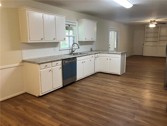 Building Photo - 1740 Samaria Trail