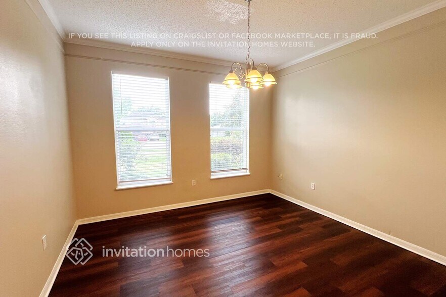 Building Photo - 371 Pebble Ct