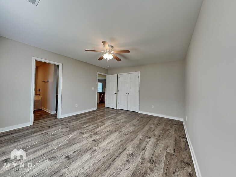 Building Photo - 10 Willowridge Ln