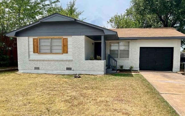 Primary Photo - 2328 NW 46th St