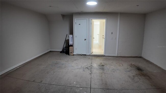 Building Photo - 212 Winter Nellis Cir