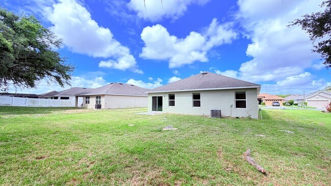 Building Photo - Available now! Amazing 4 Bedroom, 2 Bathroom Home in Wildwood!!