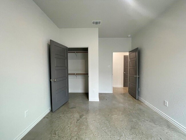 Building Photo - 224 Riptide Dr
