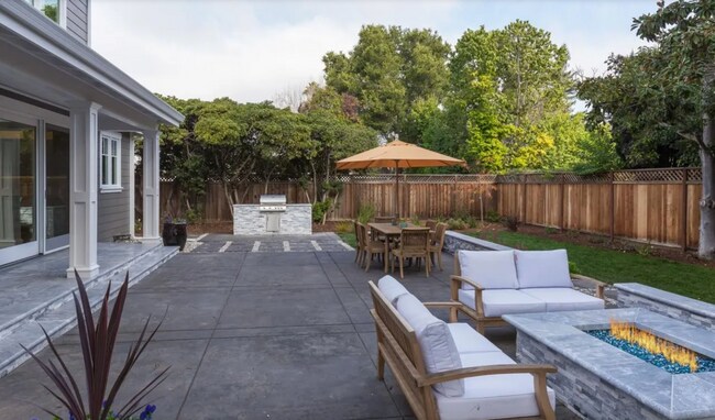 Building Photo - Stunning Designer Home in South Los Altos on a Premier Cul-de-sac.