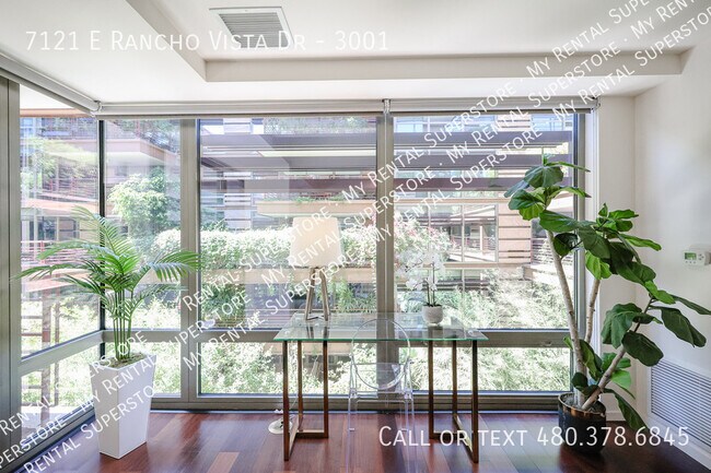 Building Photo - 7121 E Rancho Vista Dr