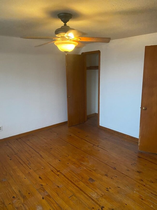 Building Photo - Charming 3-Bedroom Single-Family Home in Quiet Parma Neighborhood