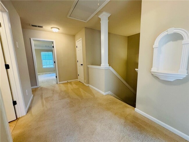Building Photo - 2515 Sheldon Pl