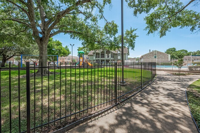 Building Photo - 2063 Winrock Blvd