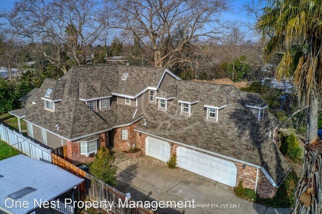 Primary Photo - 3 br, 2.5 bath House - 4947 Hemlock Street
