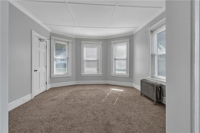 Building Photo - 244 Paradis Ave