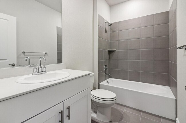 Building Photo - 709 Tidal Dr