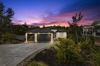 Building Photo - Waterfront 4 bed 4 bath 3,887 sq. ft.