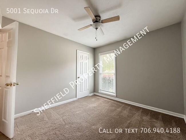 Building Photo - 5001 Sequoia Dr