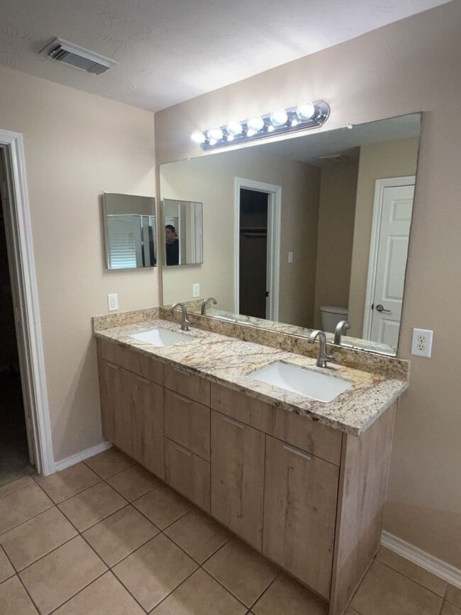 Building Photo - 11524 Jacinth Ct