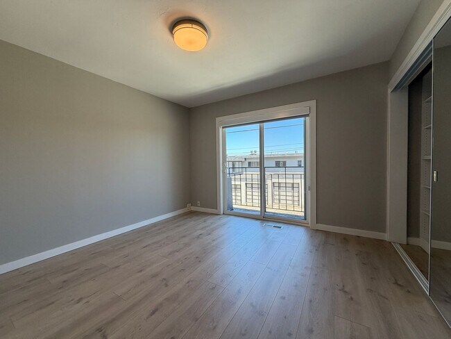Building Photo - 32 Perego Terrace