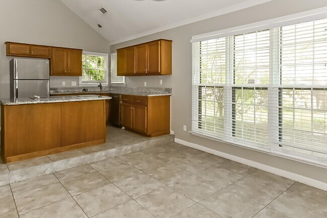 Building Photo - 7204 Germanshire Oaks Cove