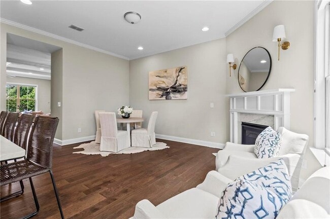 Building Photo - 3159 Rutter Dr