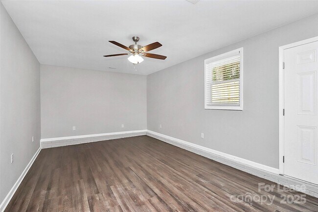 Building Photo - 1540 Nichole Ln